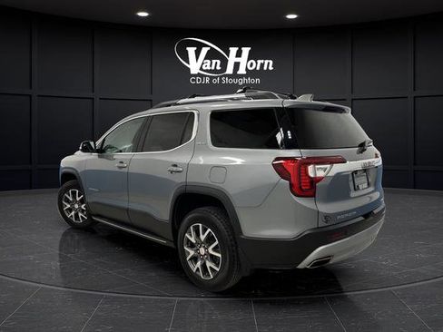 Used 2023 GMC Acadia SLE w/ Infotainment Package image 3