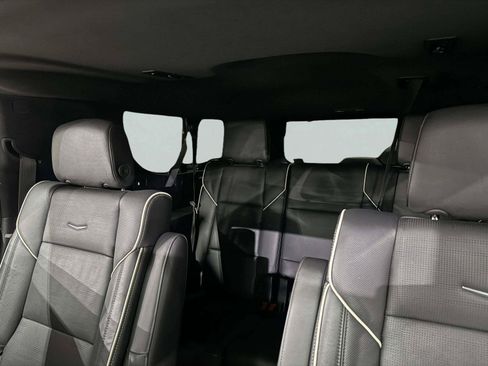 Used 2022 Cadillac Escalade ESV Premium Luxury AWD/4WD image 50