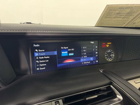 Used 2018 Lexus LC 500h w/ Touring Package image 20