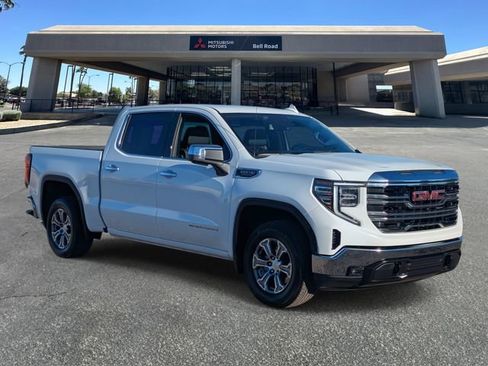 Used 2025 GMC Sierra 1500 SLT image 8