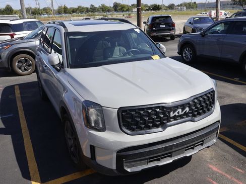 Used 2024 Kia Telluride EX X-Line AWD/4WD image 8