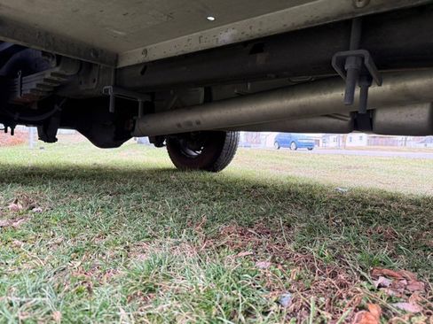 Used 2017 Chevrolet Express 3500 w/ Chrome Appearance Package image 18