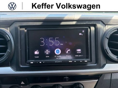 Used 2017 Toyota Tacoma SR5 w/ Tow Package AWD/4WD image 23