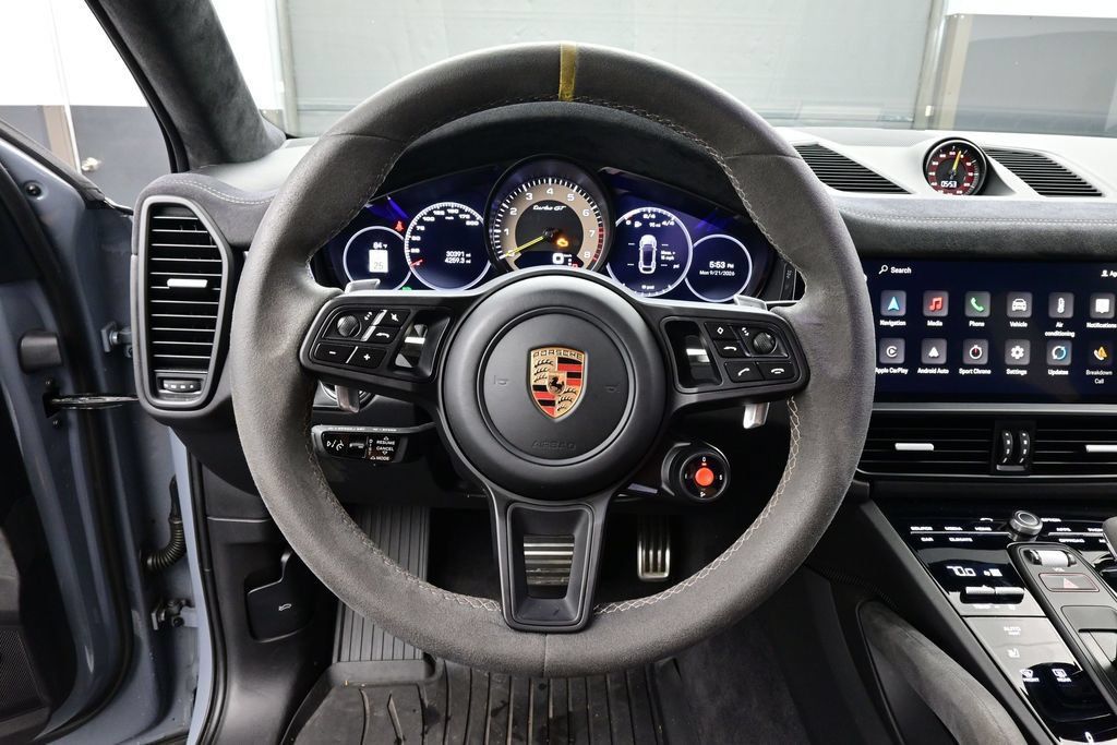 Used 2023 Porsche Cayenne Turbo GT AWD/4WD image 8