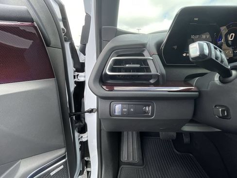 Certified 2026 Chevrolet Traverse RS FWD image 18