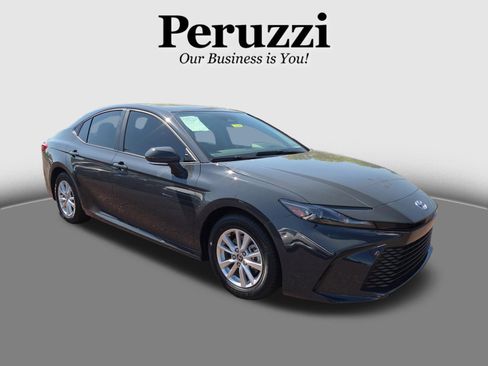 Certified 2025 Toyota Camry LE FWD image 1