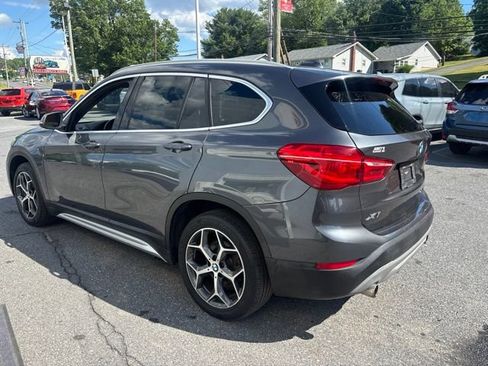 Used 2018 BMW X1 xDrive28i w/ Convenience Package AWD/4WD image 4