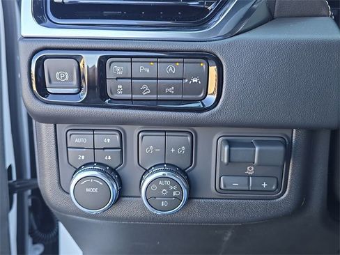 New 2026 GMC Yukon Elevation image 23