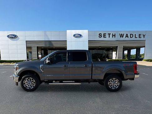 Used 2019 Ford F250 Lariat w/ Lariat Value Package image 4