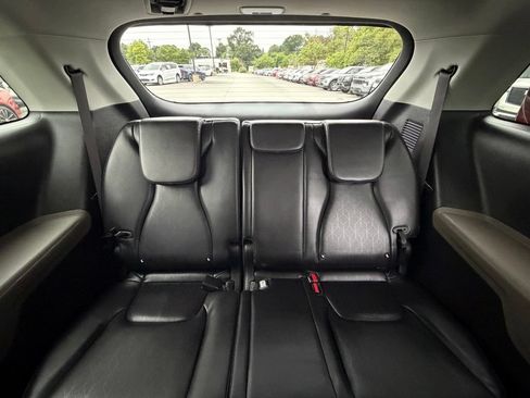 Certified 2025 Kia Carnival FWD image 29