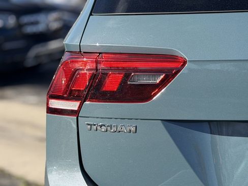 Used 2019 Volkswagen Tiguan S w/ Driver Assistance Package image 10