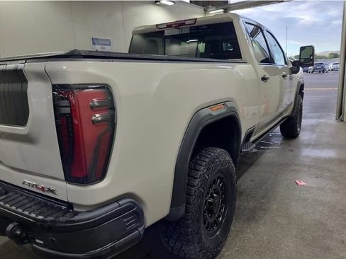 Used 2026 GMC Sierra 2500 AT4X w/ AT4X AEV Edition AWD/4WD image 3