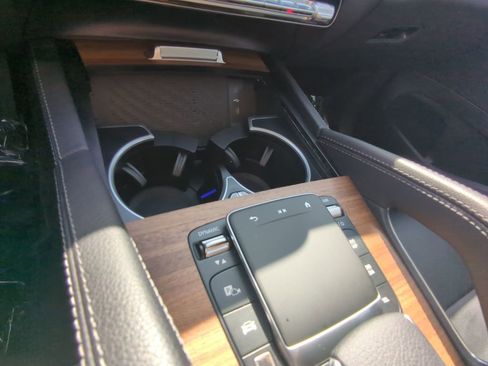 New 2025 Mercedes-Benz GLE 350 4MATIC image 9