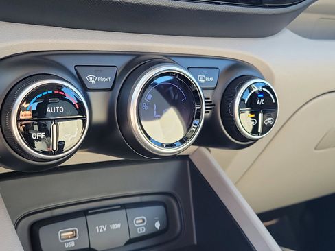 New 2026 Hyundai Venue SEL image 19