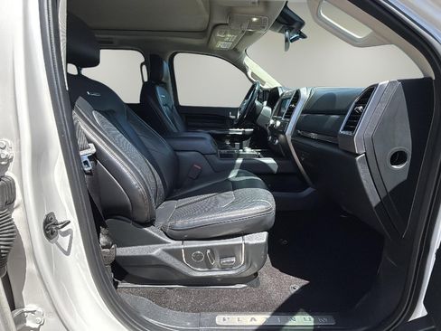 Used 2019 Ford Expedition Max Platinum image 10