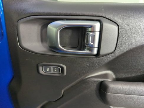 New 2026 Jeep Gladiator Mojave image 33