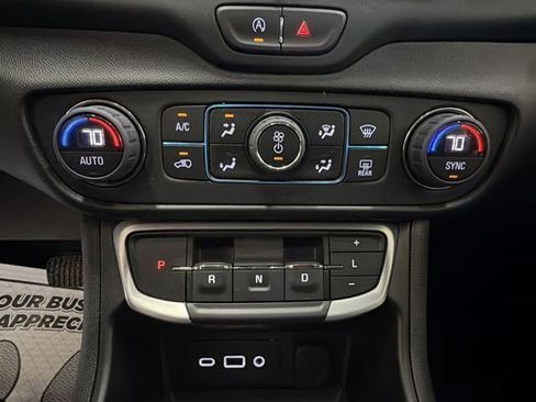 Used 2023 GMC Terrain SLE w/ Driver Convenience Package AWD/4WD image 19