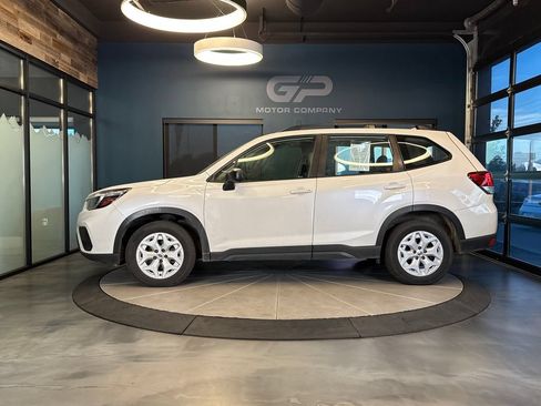 Used 2021 Subaru Forester AWD/4WD image 6