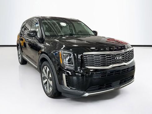 Used 2020 Kia Telluride EX w/ EX Premium Package AWD/4WD image 3