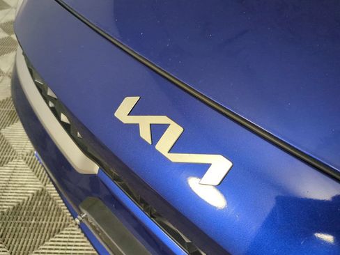 Used 2024 Kia Forte LXS FWD image 13