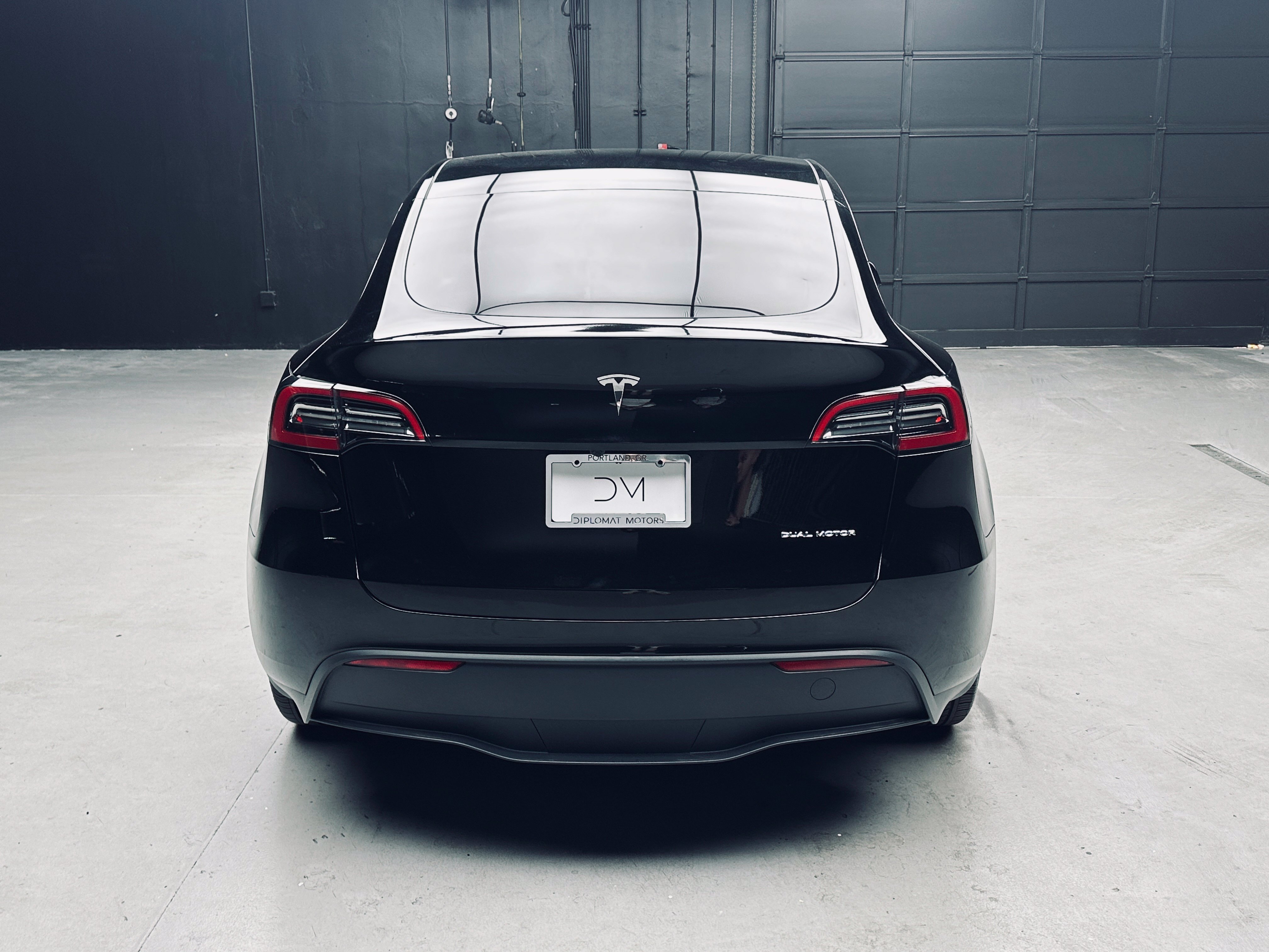 Used 2023 Tesla Model Y Long Range AWD/4WD image 6