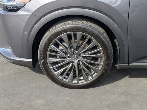 Used 2025 Lexus RX 450h AWD w/ Convenience Package image 9