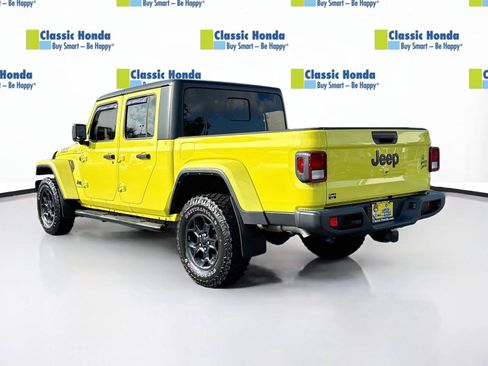 Used 2023 Jeep Gladiator Sport AWD/4WD image 5