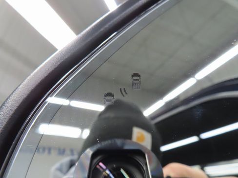 Used 2025 Ford F150 Lariat w/ Tow/Haul Package image 73