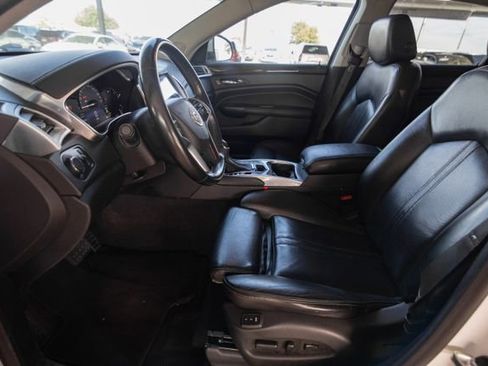 Used 2015 Cadillac SRX Luxury w/ Driver Awareness Package image 8