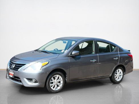 Used 2018 Nissan Versa SV w/ SV Special Edition Package FWD image 7
