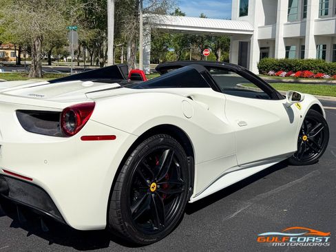 Used 2018 Ferrari 488 Spider image 59