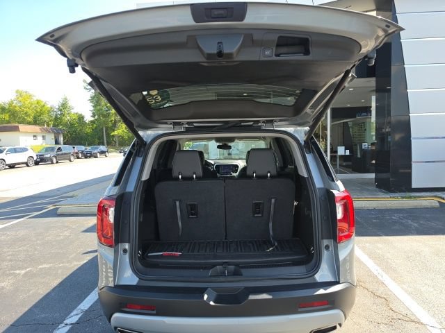 Certified 2023 GMC Acadia SLT FWD image 25