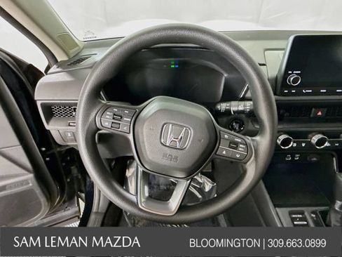 Used 2023 Honda CR-V EX image 11