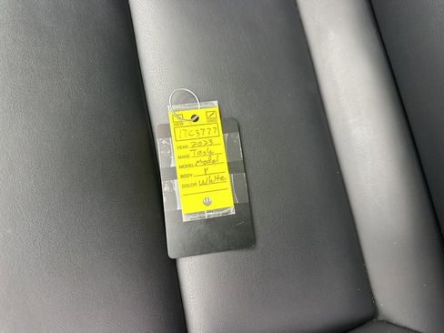 Used 2023 Tesla Model Y Long Range image 36