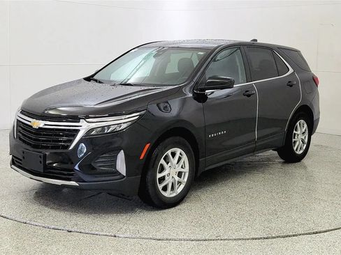 Used 2023 Chevrolet Equinox LT FWD image 3