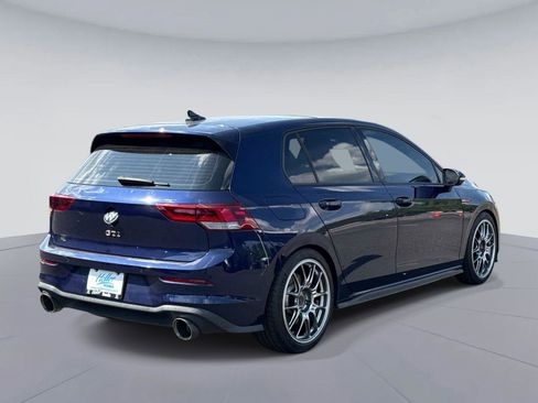 Used 2022 Volkswagen GTI SE FWD image 4