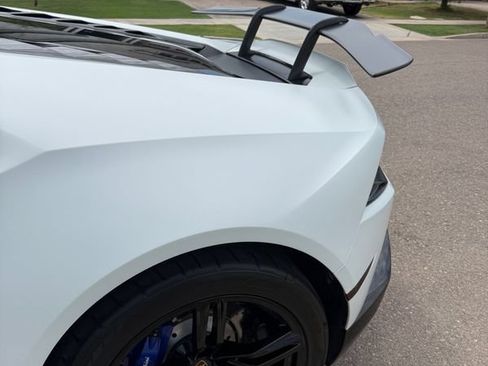 Used 2021 Lamborghini Huracan EVO RWD image 7