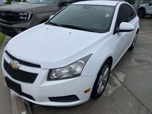 Used 2013 Chevrolet Cruze LT FWD image 2