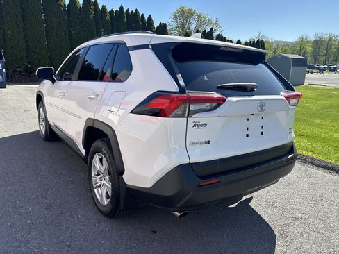 Used 2019 Toyota RAV4 XLE w/ All Weather Liner Package AWD/4WD image 6