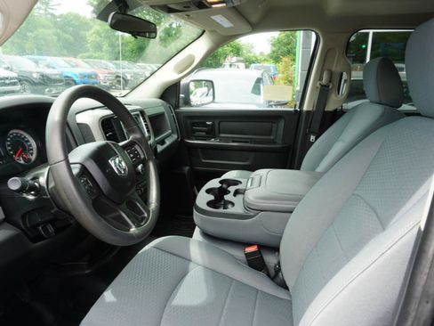 Used 2018 RAM 1500 Express w/ Express Value Package AWD/4WD image 11