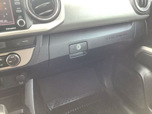Used 2021 Toyota Tacoma SR5 w/ Technology Package AWD/4WD image 32