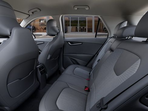 New 2026 Kia Niro EX image 18