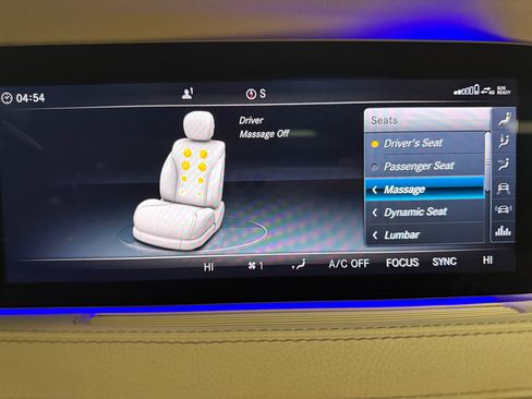 Used 2018 Mercedes-Benz S 560 4MATIC Sedan image 23