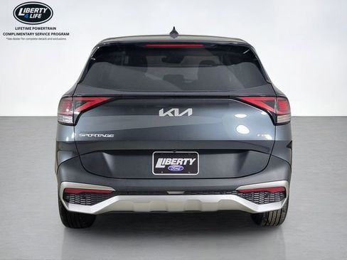 Used 2023 Kia Sportage LX AWD/4WD image 4