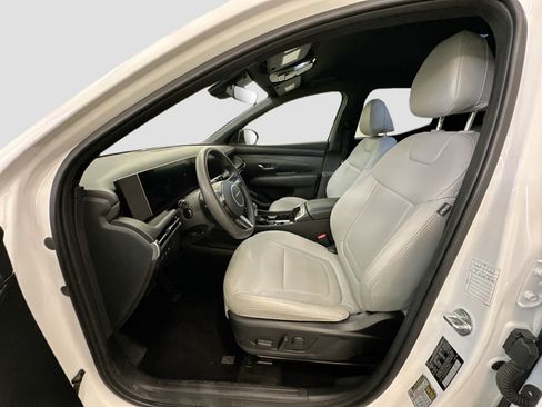 Used 2025 Hyundai Santa Cruz SEL AWD/4WD image 13