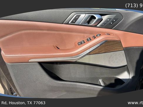 Used 2020 BMW X5 M50i w/ Luxury Seating Package image 20