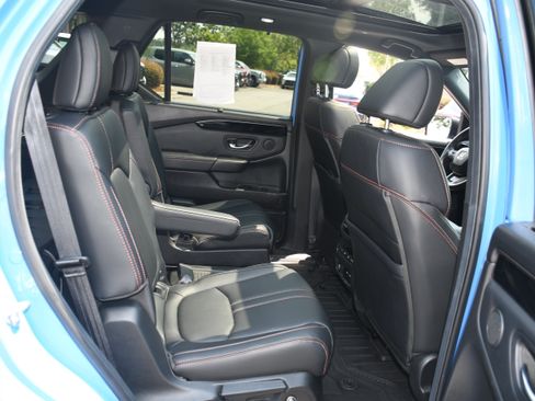 Used 2024 Honda Pilot TrailSport image 20
