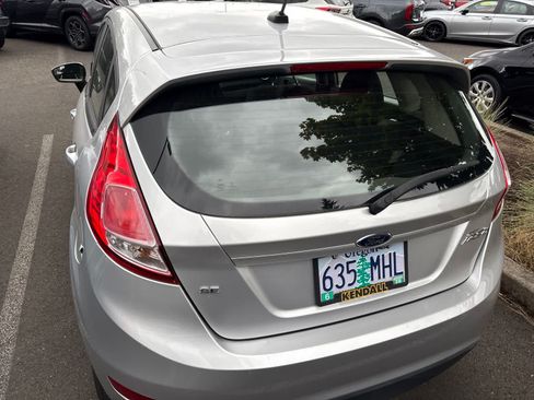 Used 2019 Ford Fiesta SE FWD image 9