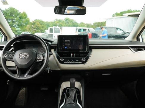Used 2023 Toyota Corolla LE FWD image 10