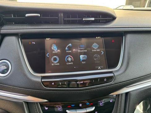 Used 2019 Cadillac XT5 Luxury AWD/4WD image 11